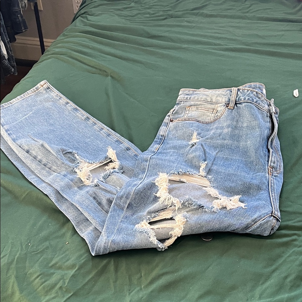 Indigo Light Blue distressed Straight Jeans